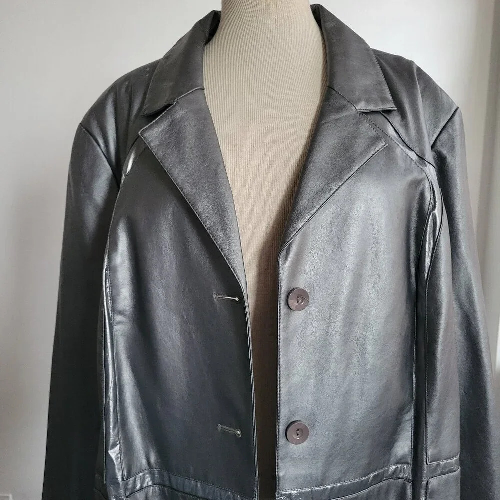 Women's Susan Graver Faux Leather Silver Lined Metallic Jacket (Size: 2X)